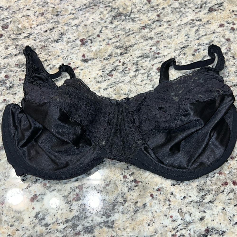 VS Vintage Lace Unlined Bra
